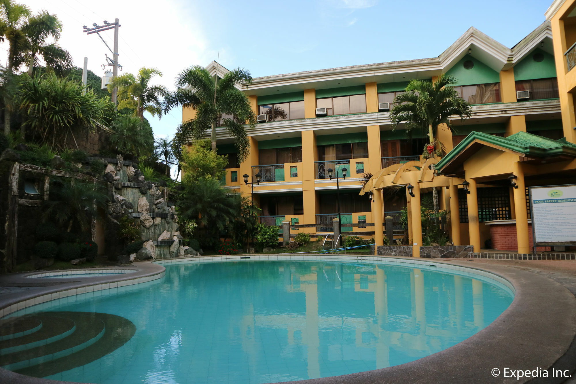 Sunrise Holiday Mansion Tagaytay City ภายนอก รูปภาพ
